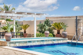  Villa Felicia  Ното